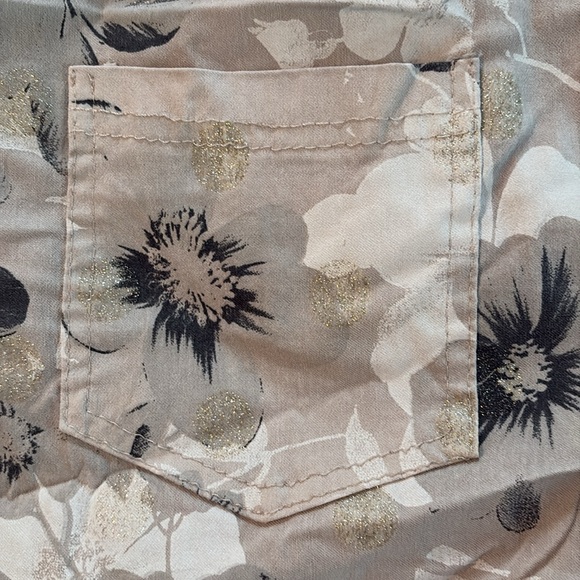 Made In Italy Size Small Medium Stretchy pants NWT Skinny leg or roll to capri - Picture 10 of 11